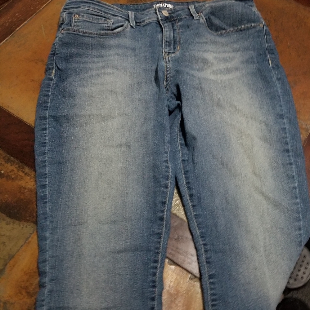 Women's Signature by Levi Strauss modern Cropped Capri 14 - Picture 6 of 12
